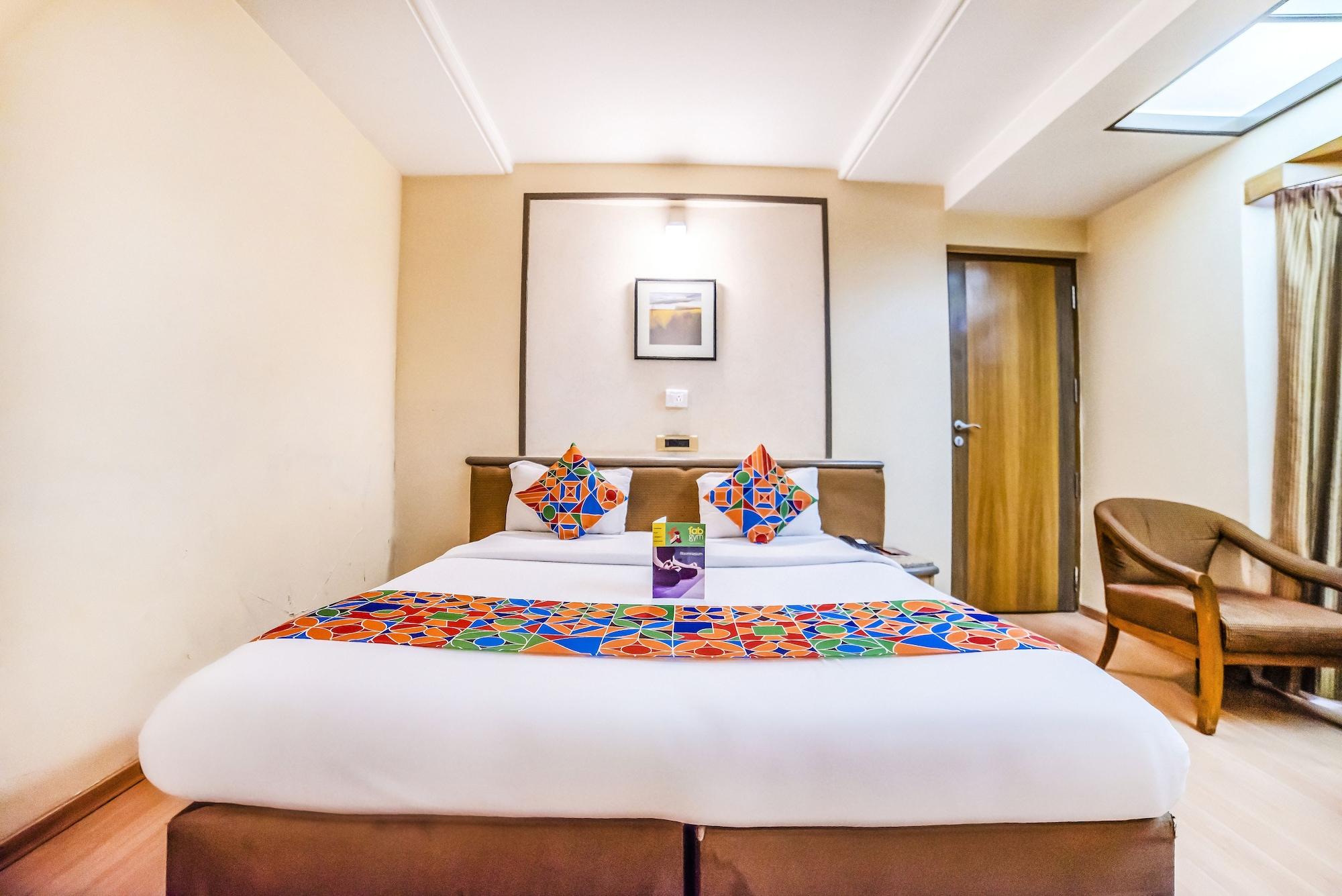 Hotel Gandharva Shivajinagar Pune Exterior foto