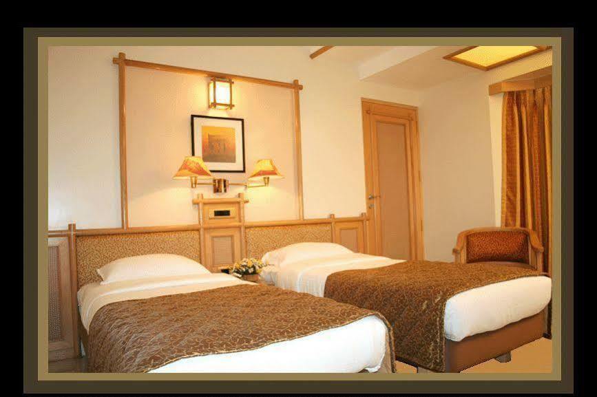 Hotel Gandharva Shivajinagar Pune Exterior foto
